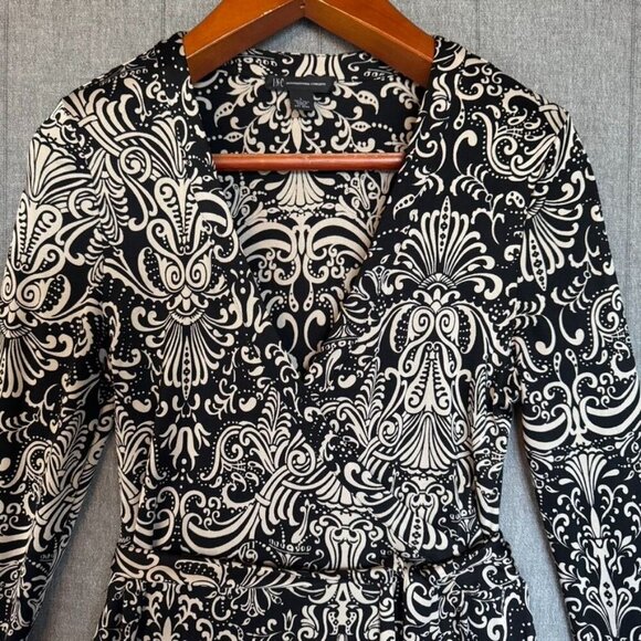 Y2K INC 100% Silk Black Tan Filigree Print Long Sleeve True Wrap Midi Dress - Picture 3 of 13